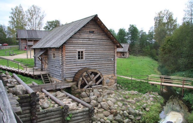 Музей «Водяная мельница» в деревне Бугрово. Пушкинская деревня